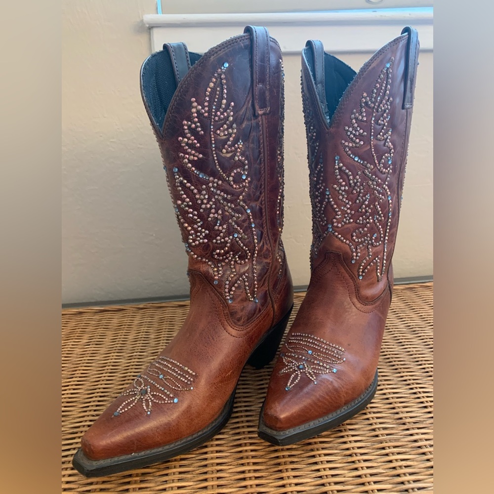 Cowboy boots - up cycled with rhinestones